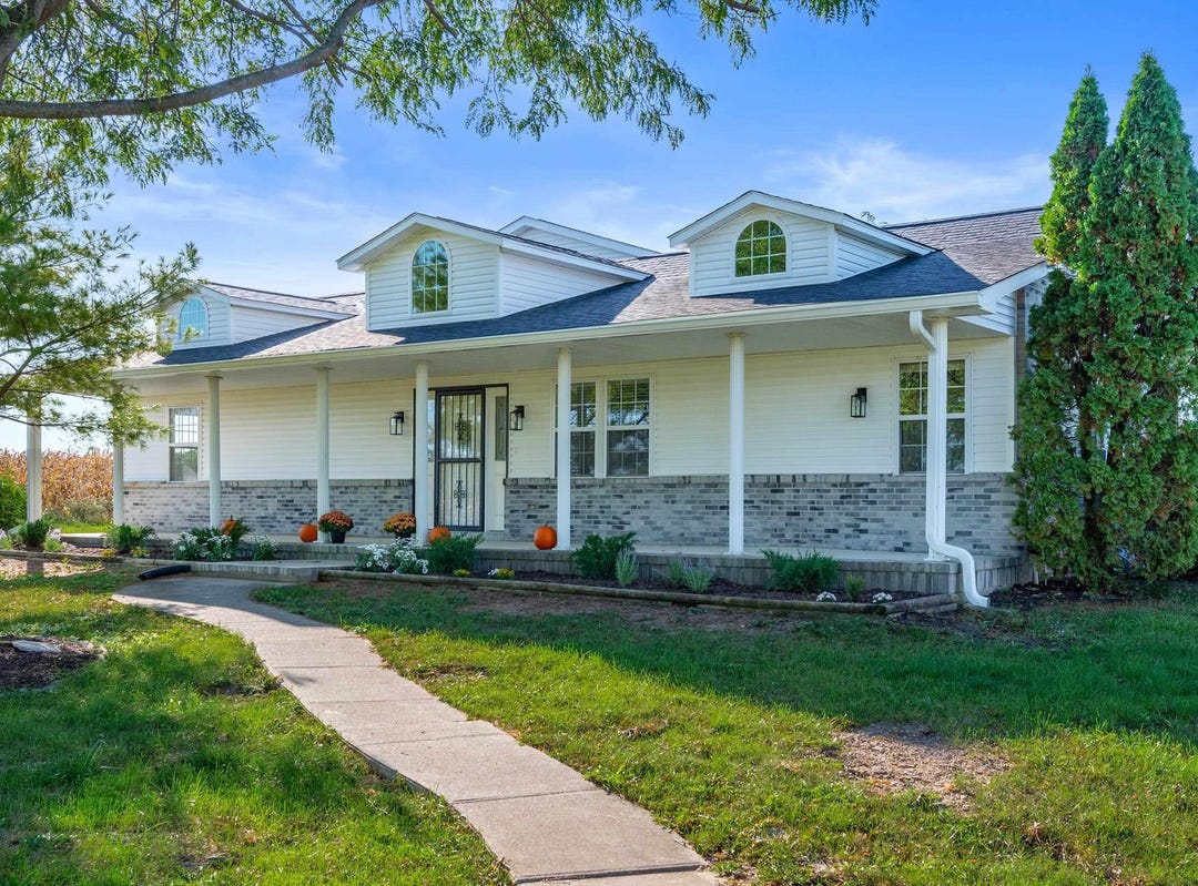 10901 E Jackson Street, Selma, IN 47383 House for Sale