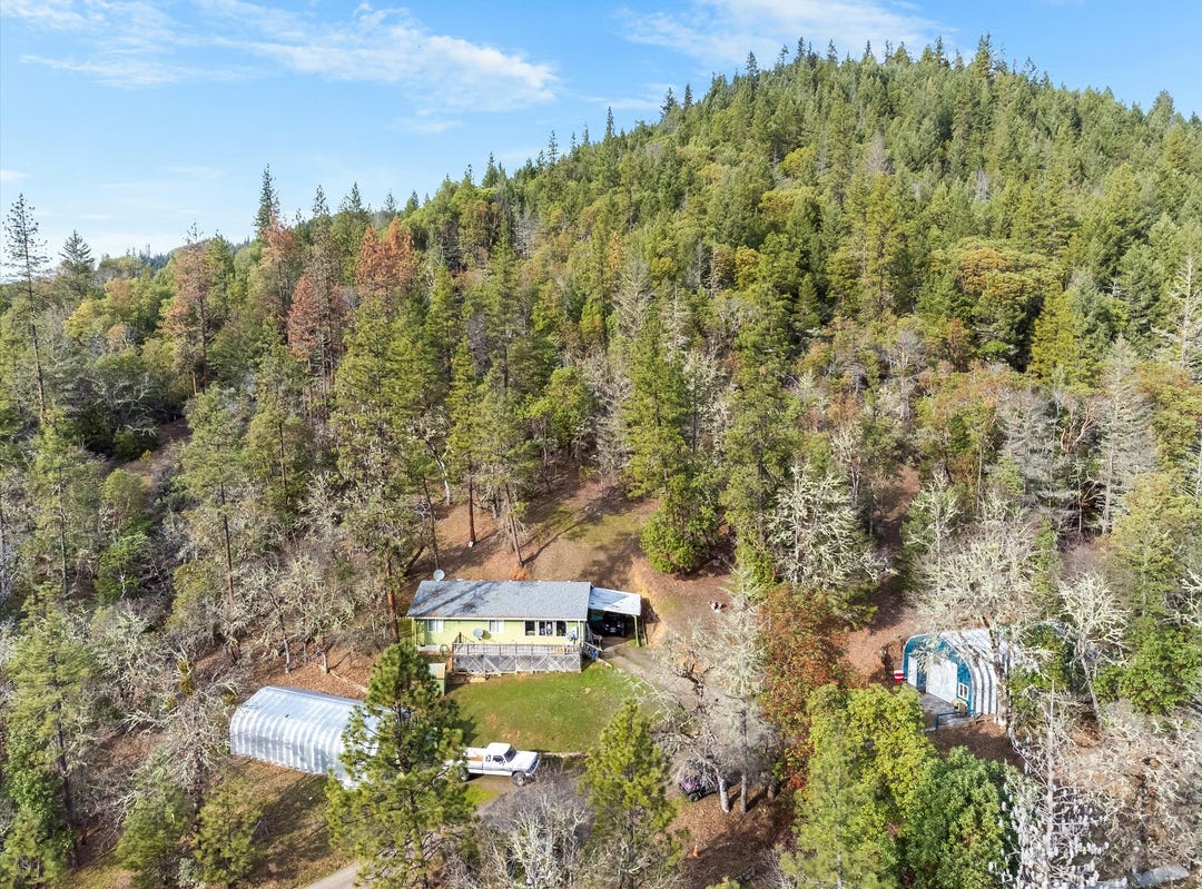Rogue Absolute 18525 E Evans Creek Road, Rogue River, OR 97537 House for Sale ...
