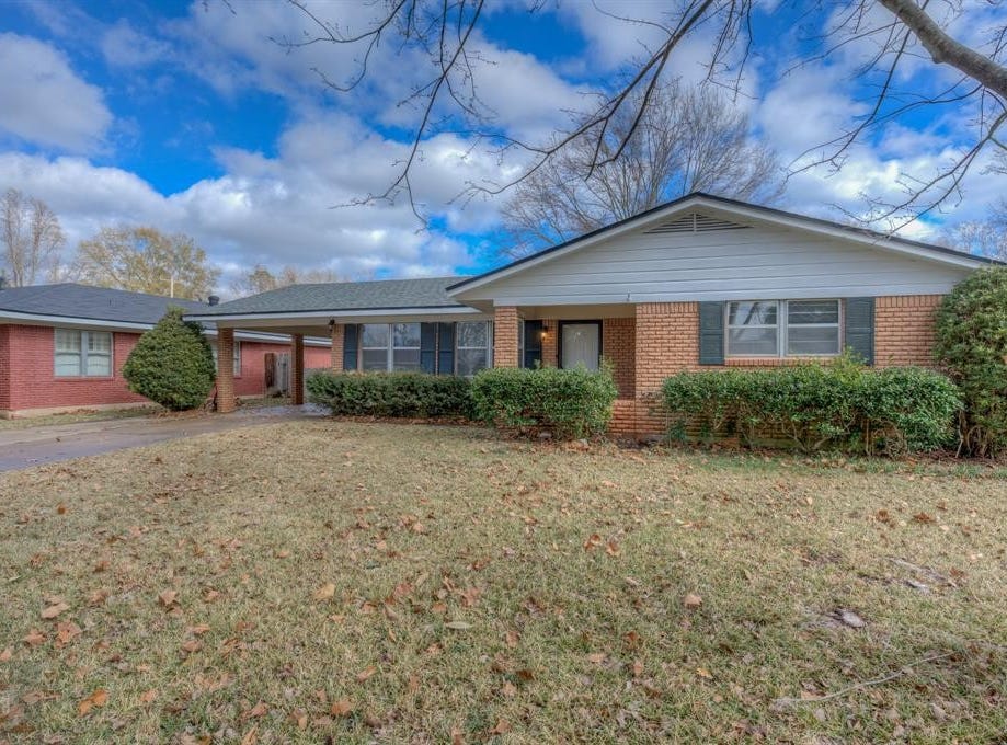 2031 LOVERS Lane, Shreveport, LA 71105 House for Sale