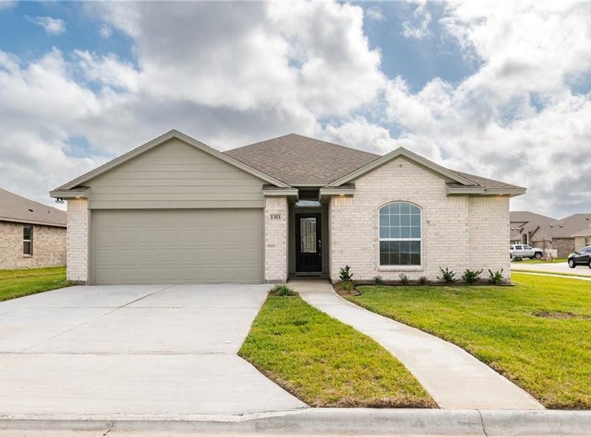 1353 Trent Park Lane, Corpus Christi, TX 78415 House for Rent