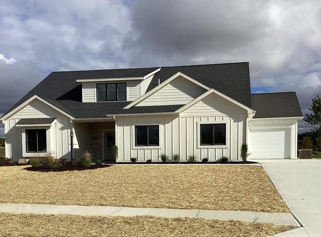 10483 Spamount Cove, Leo, IN 46765 House for Sale