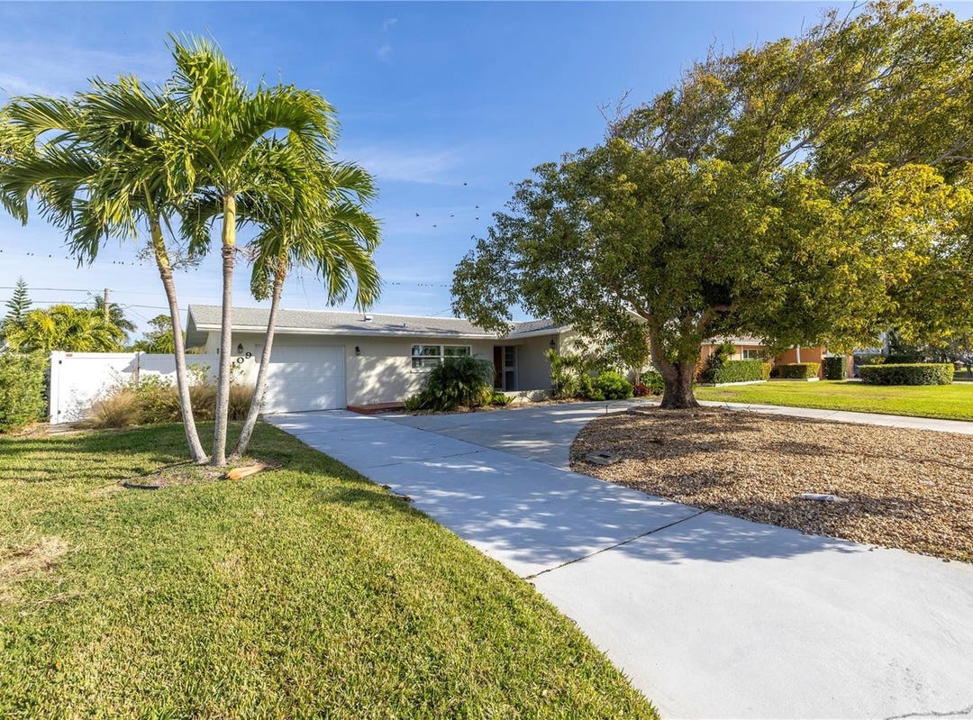 109 24TH STREET, BELLEAIR BEACH, FL 33786 House for Sale realestate