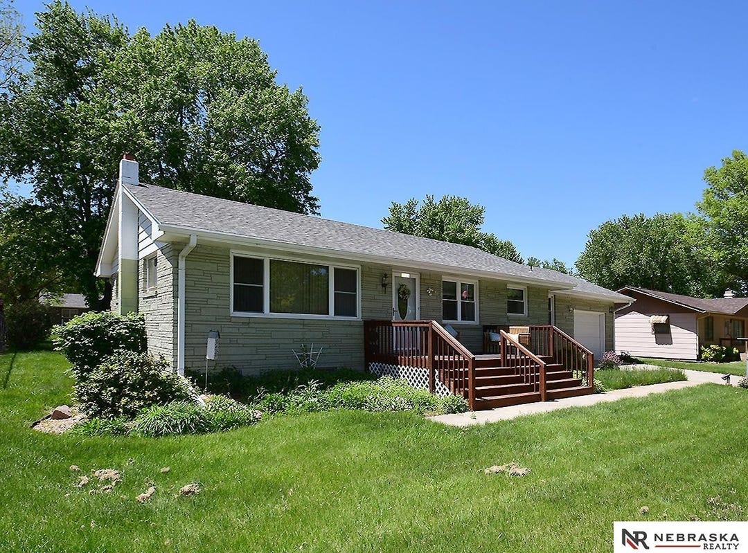 1107 L Street, Fairbury, NE 68352 House for Sale