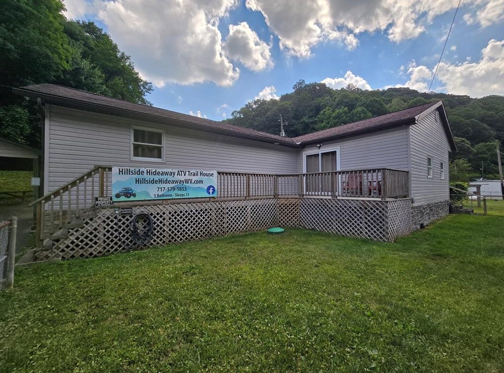 9126 HERNDON ROAD, HERNDON, WV 24726 House for Sale