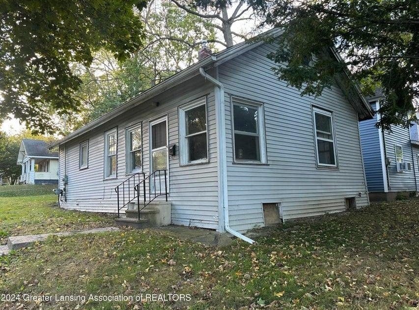 1120 Porter Street, Lansing, MI 48912 House for Sale