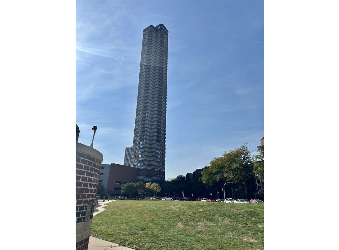 3660 N Lake Shore Drive, Apt 410, Chicago, IL 60613 House for Sale