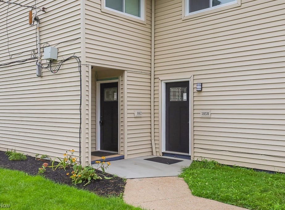 Cleveland, OH 44103, Address available on request Apartment for Rent