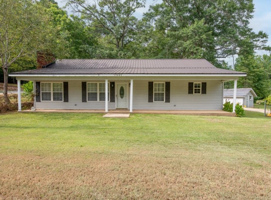 17649 Highway 140, Elrod, AL 35458 House for Sale