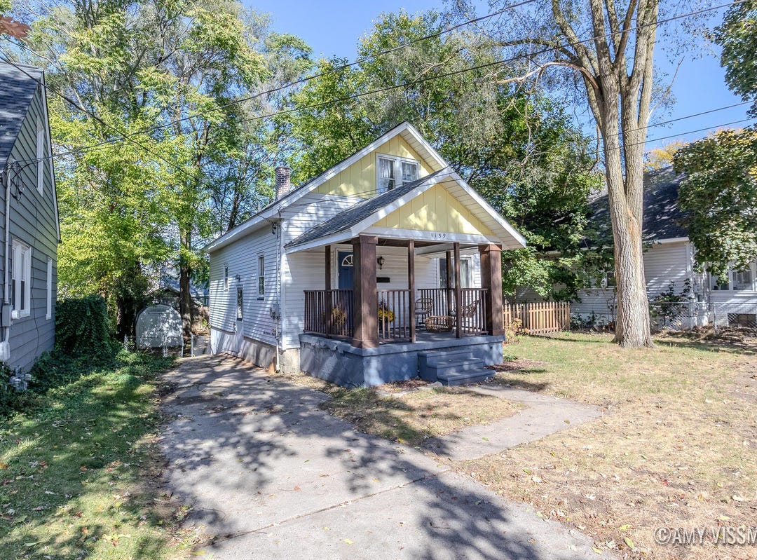 1159 Arlington Street NE, Grand Rapids, MI 49505 House for Sale