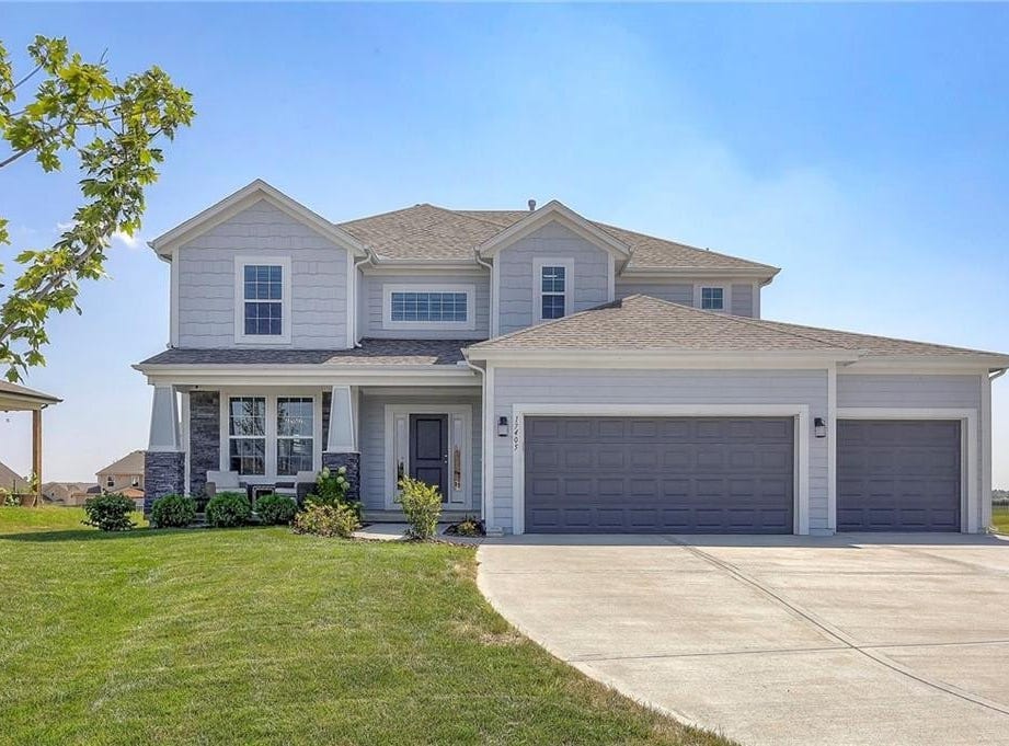 17405 W 165th Street, Olathe, KS 66062 House for Sale