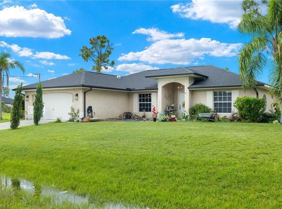 1125 Calmar, LEHIGH ACRES, FL 33971 House for Sale