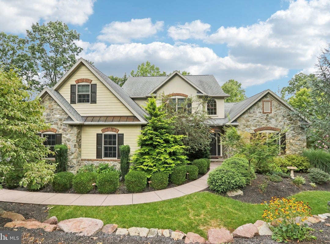 36 STONEHILL DRIVE, MOHNTON, PA 19540 House for Sale