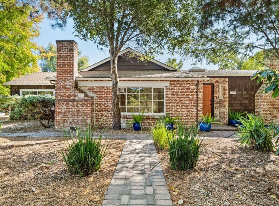 1055 Los Robles Avenue, PaloAlto, CA 94306 House for Sale - realestate ...