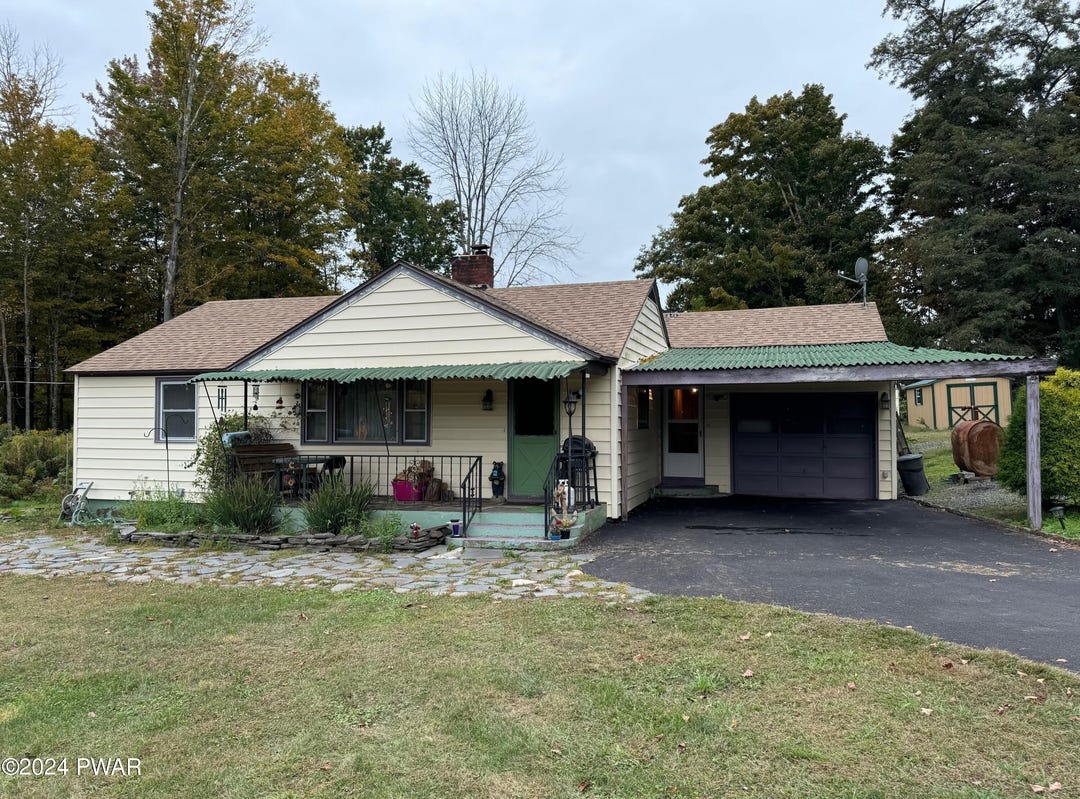 15 Elk Lake Drive, Waymart, PA 18472 House for Sale