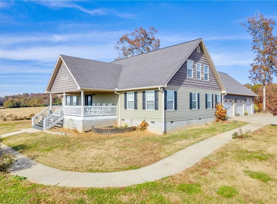 2007 N Akins Bridge Road, Eastanollee, GA 30538 House for Sale