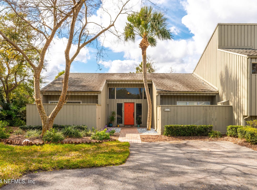 9996 SAWGRASS Drive E, FL 32082 Apartment for Rent