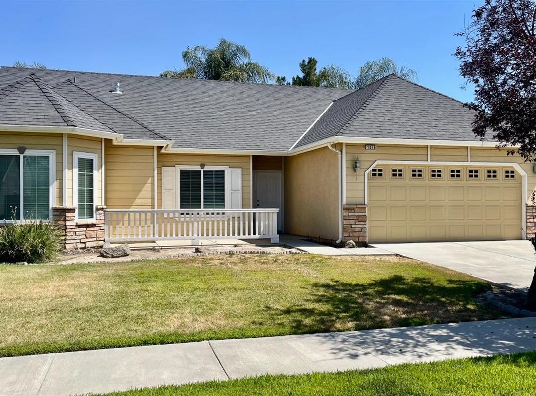 1076 Avalon Drive, Lemoore, CA 93245 House for Sale