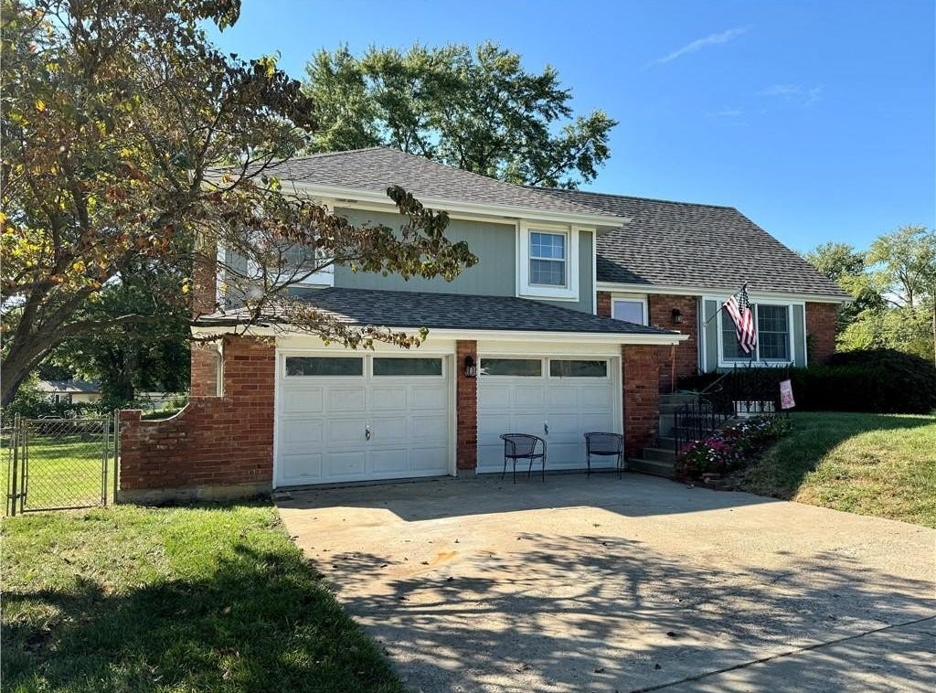 5724 Earnshaw Street, Shawnee, KS 66216 House for Sale