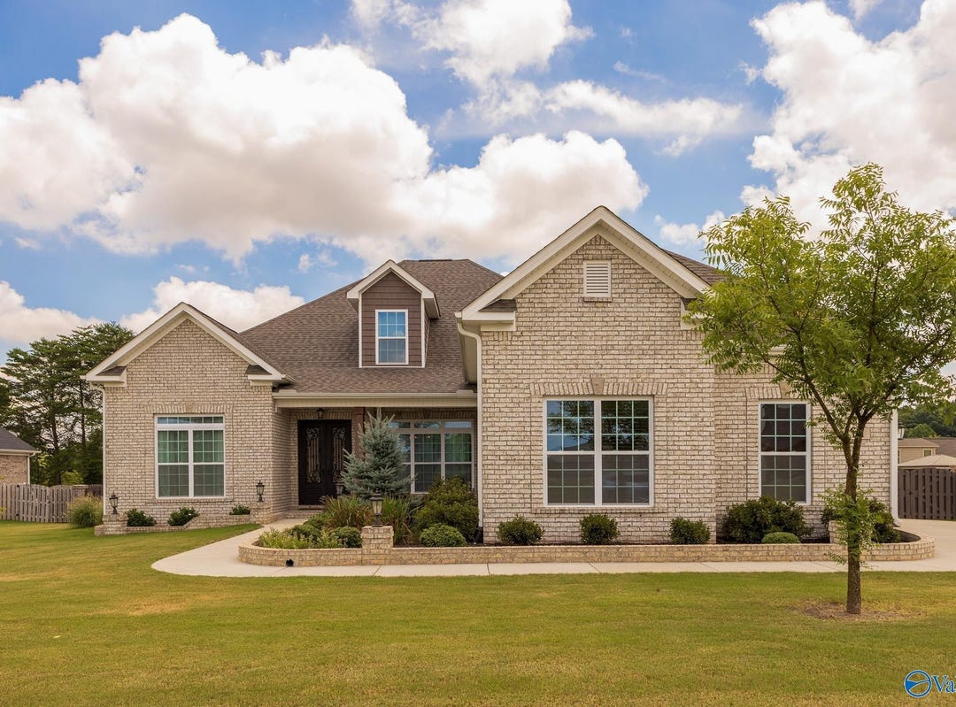 111 Larry Worley Drive, Huntsville, AL 35806 House for Sale