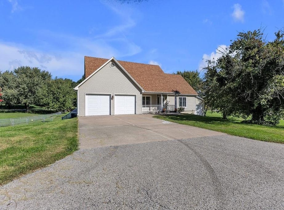 12551 Canterbury Court, Country Club, MO 64505 House for Sale ...