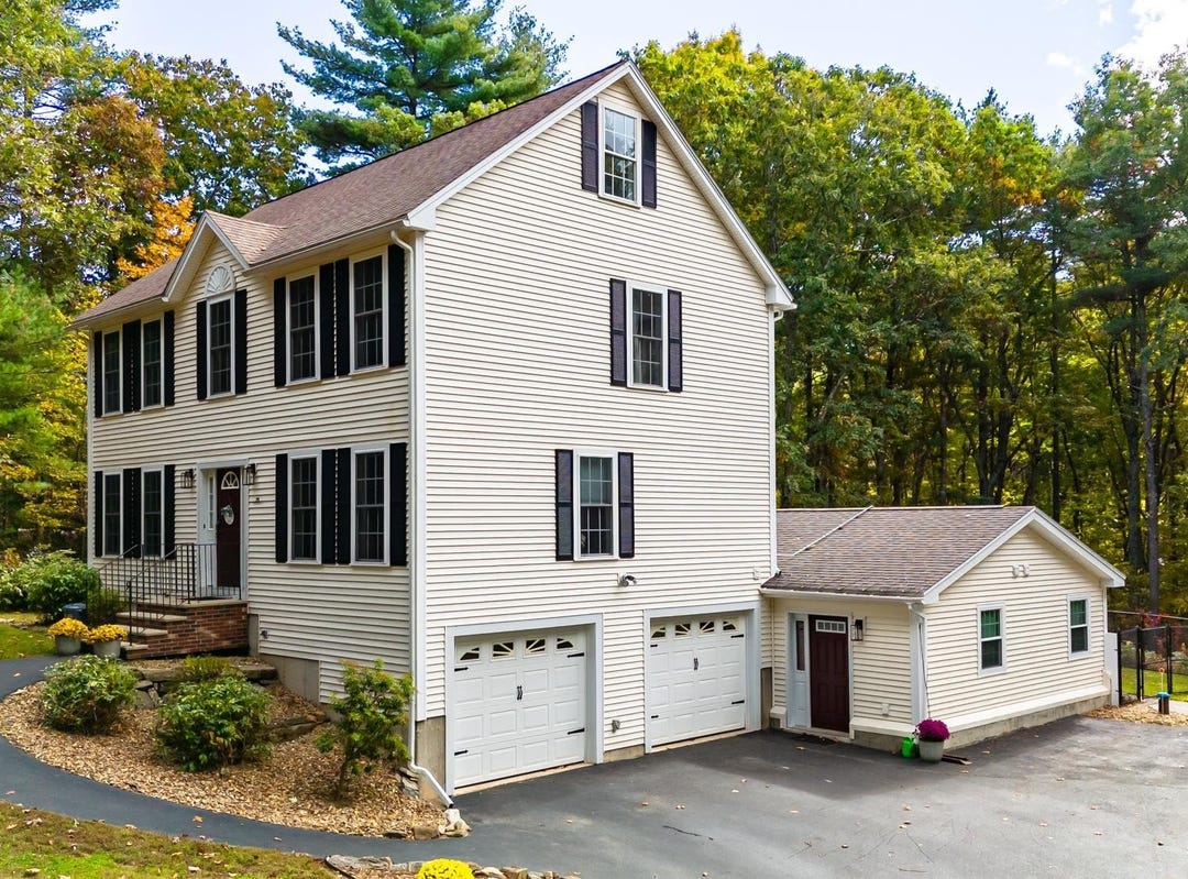 79 Bush Hill Road, Pelham, NH 03076 House for Sale