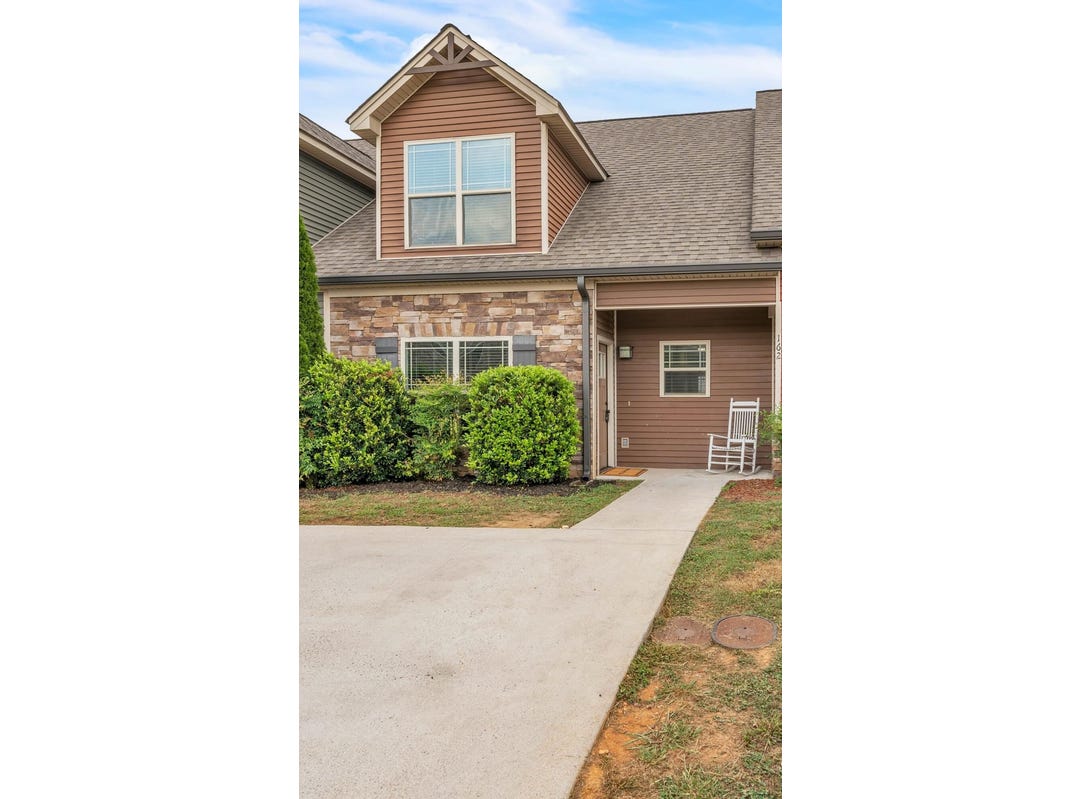 162 Belle Chase Way NE, Cleveland, TN 37312 Townhouse for Sale