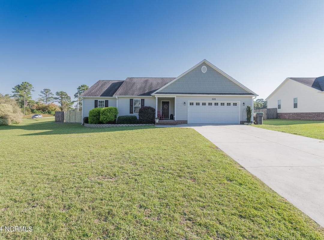 101 Blue Haven Drive, Hubert, NC 28539 House for Sale