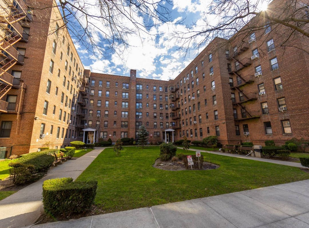 2425 Haring St, Apt 2F, Brooklyn, NY 11235 Apartment for Sale
