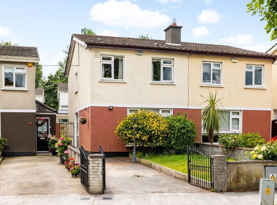 Lucan 8 Cherbury Park Road, Lucan, Dublin K78E3W5 House for Sale - realestate ...