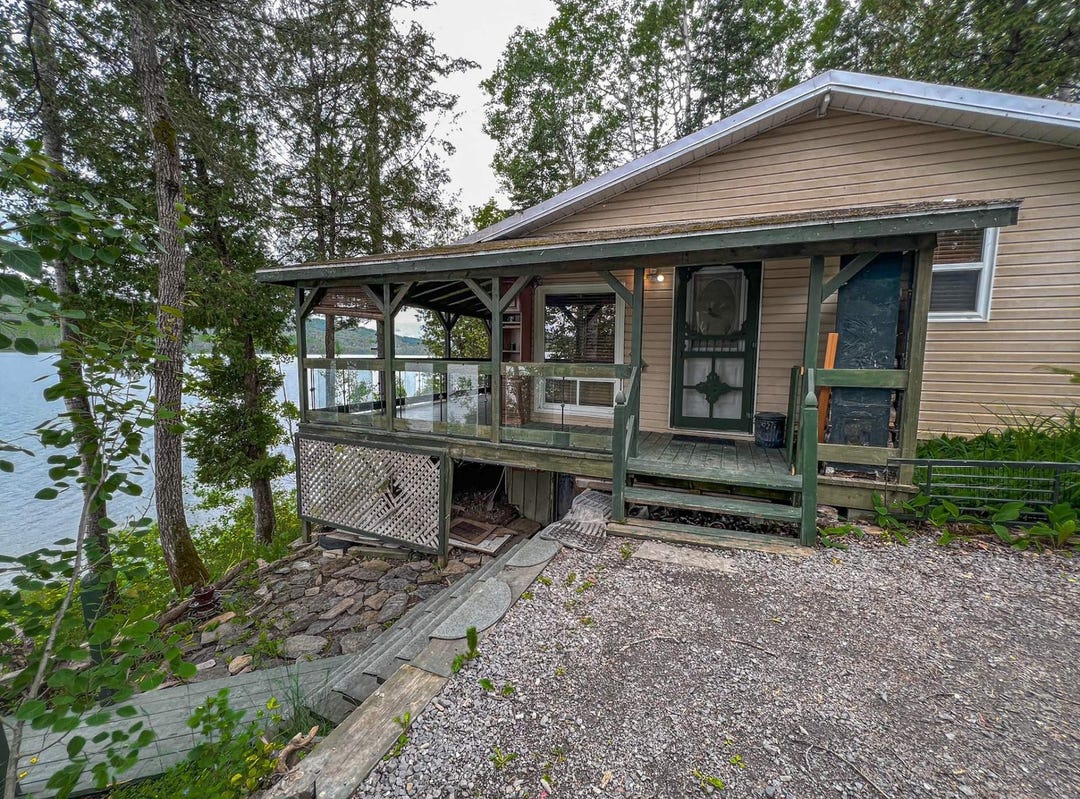 345 Route 132, LacauSaumon, QC G0J1M0, CA, LacauSaumon, Québec