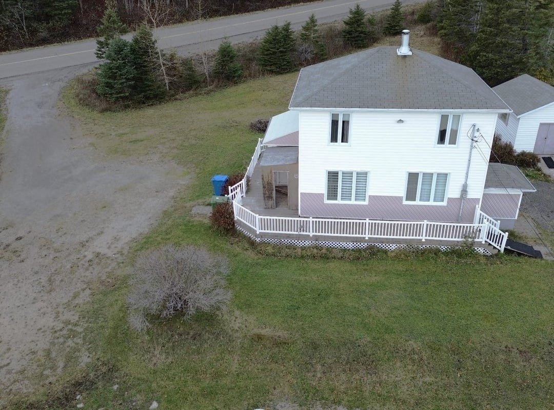 9 Ch. de l'Église, Gaspé, QC G4X4B3, CA, Gaspé, Québec House for Sale