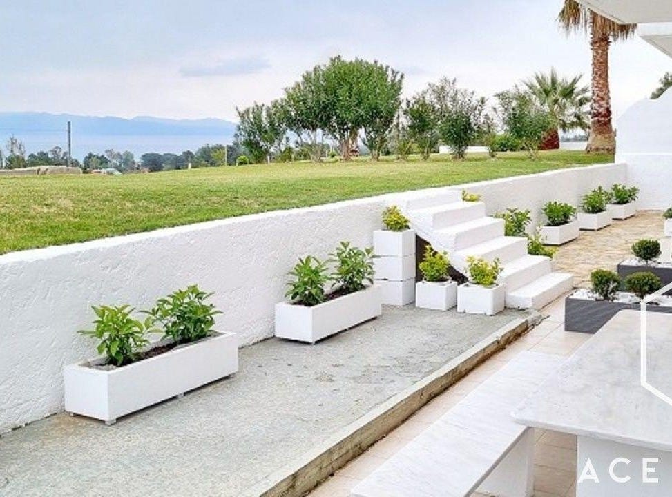 Pefkochori, Macedonia Thrace, Address available on request Commercial