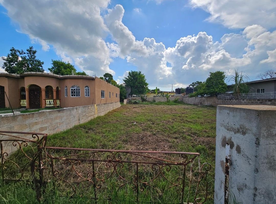 Spanish Town, Saint Catherine Parish, Address available on request Land