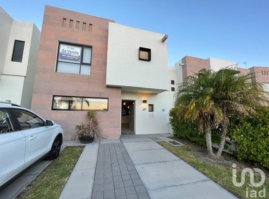 Querétaro, Querétaro, Address available on request House for Sale