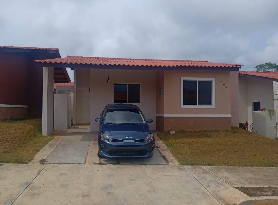 ARBOLEDAS, CLUSTER LOS CEREZOS 166, La Chorrera, Panama City House for