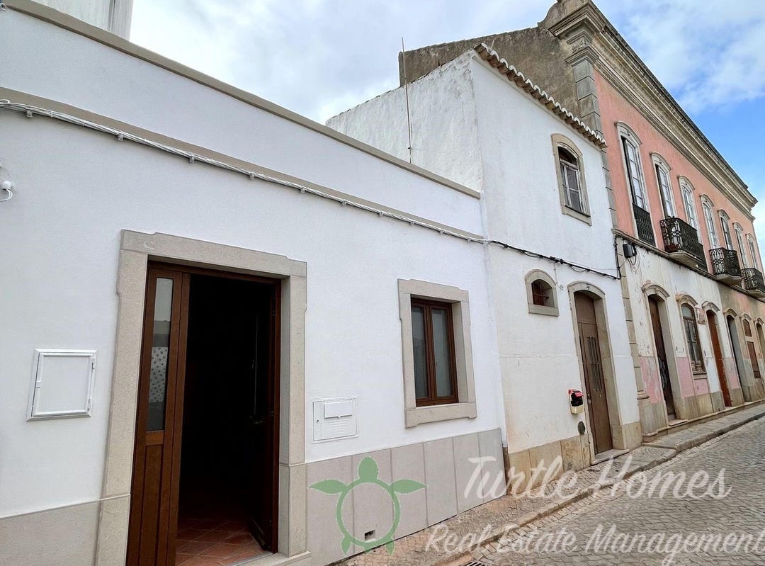 São Brás De Alportel, Faro, Address available on request House for Sale