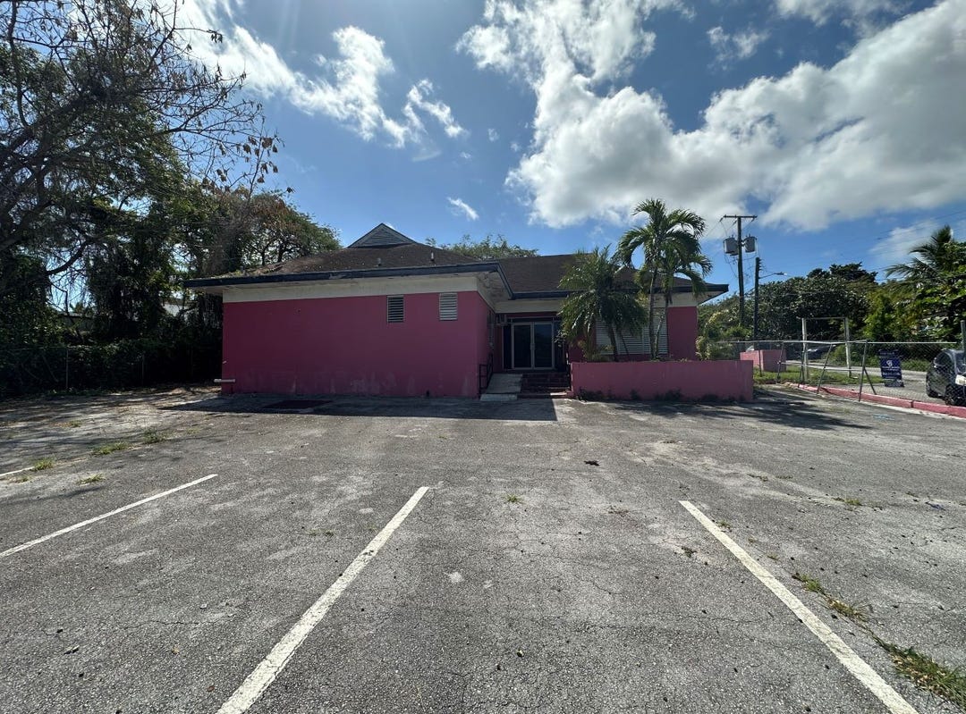 31 Shirley St, Nassau, The Bahamas, Shirley Street, New Providence
