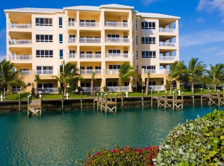 Suffolk off Pinta Avenue, Grand Bahama, West Grand Bahama Casa en Venta