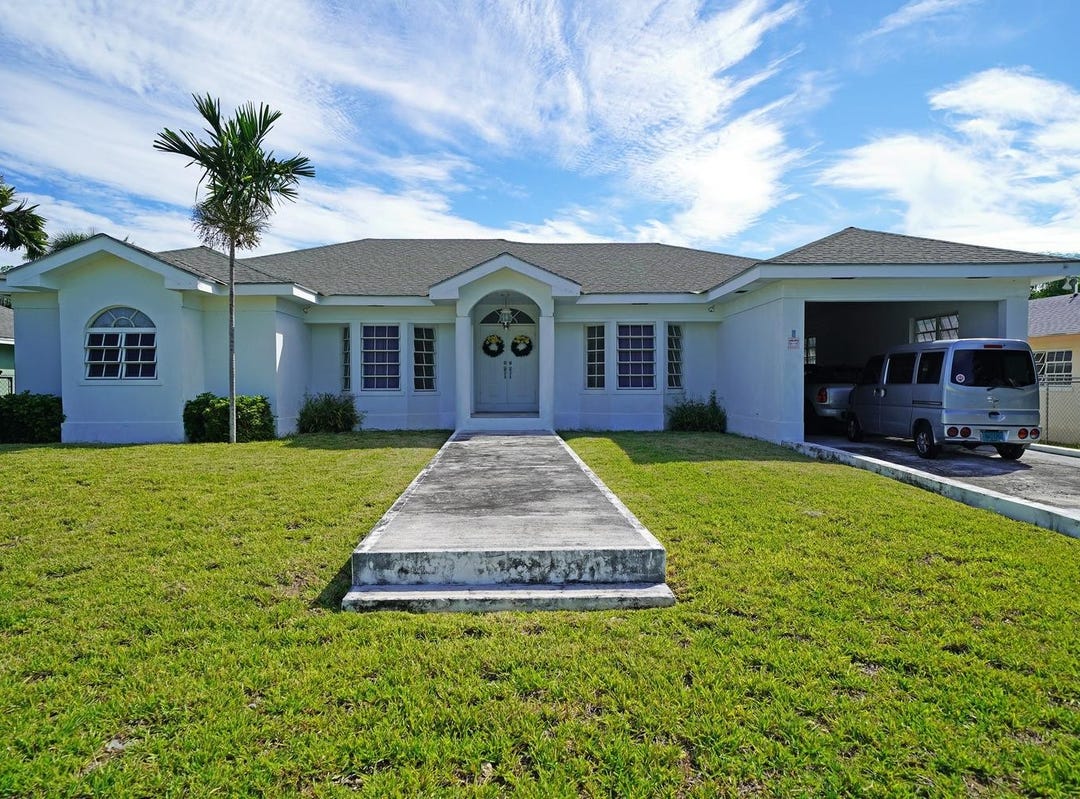 WINTON MEADOWS unit 68, New Providence/Paradise Island House for Sale