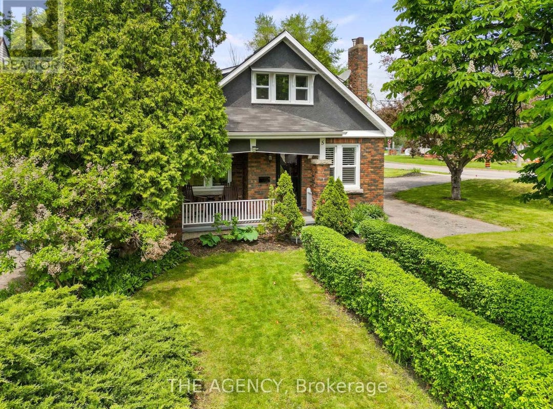 5 Parkside Drive, Brantford, Ontario N3T5G3 House for Sale