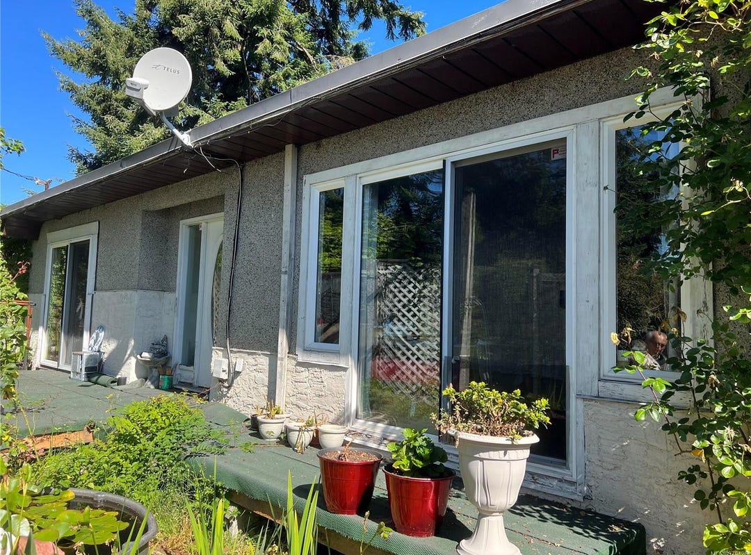 2130 Estevan Rd, Nanaimo, British Columbia V9S 3Z4 House for Sale