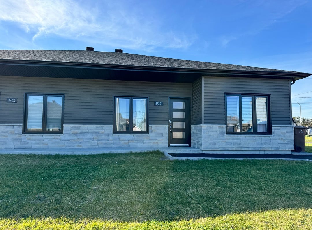 1730 Rue Haziel, Chicoutimi, QC G7J0K7, CA, Chicoutimi, Québec G7J0K7