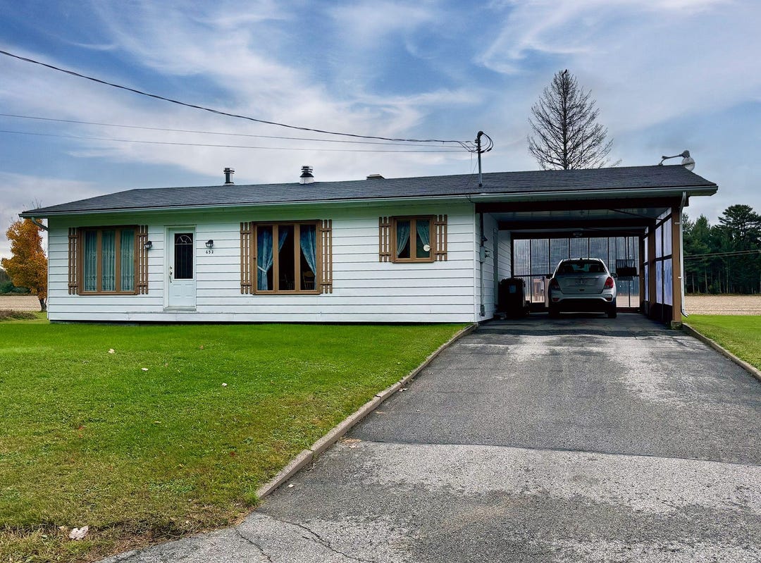 652 Route Corcoran, SaintRaymond, QC G3L2E7, CA, SaintRaymond, Québec