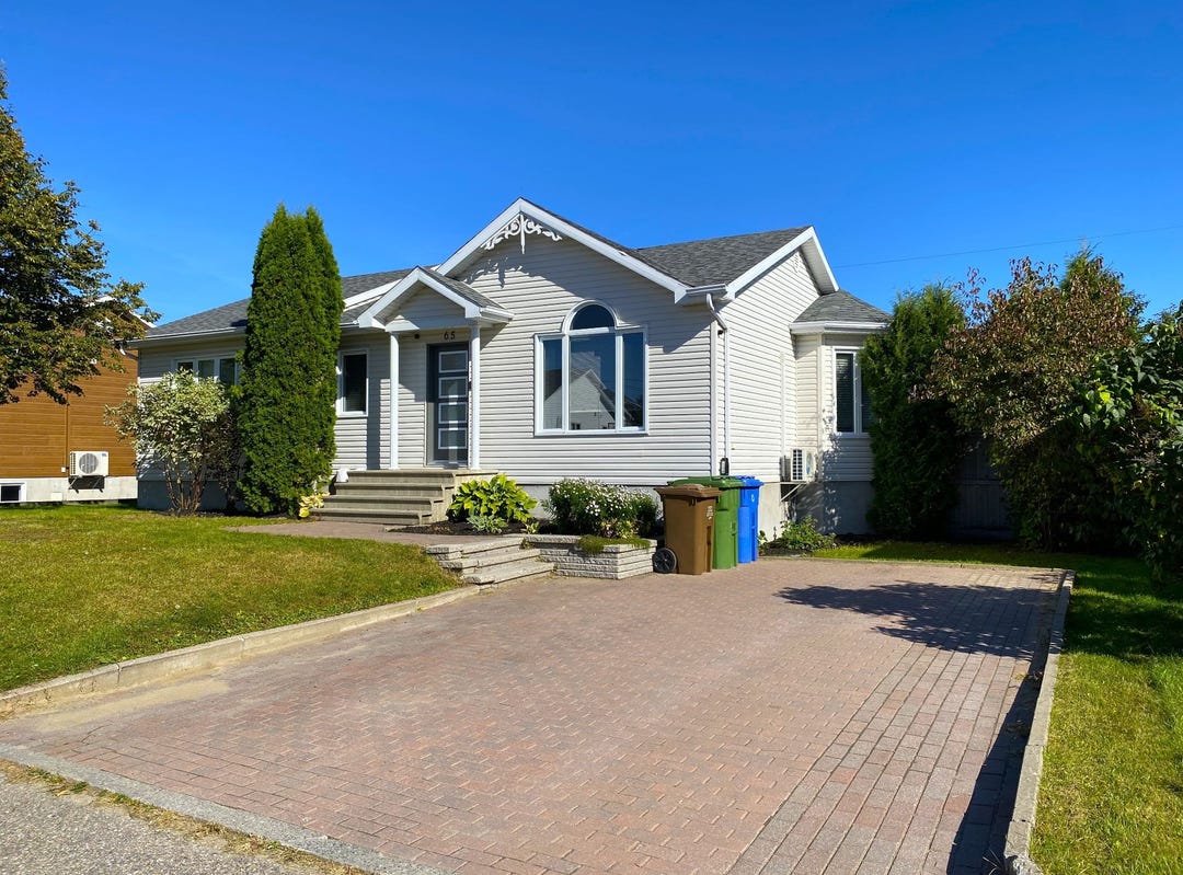 65 Rue JeanBaptisteCôté, La Malbaie, QC G5A1V6, CA, La Malbaie