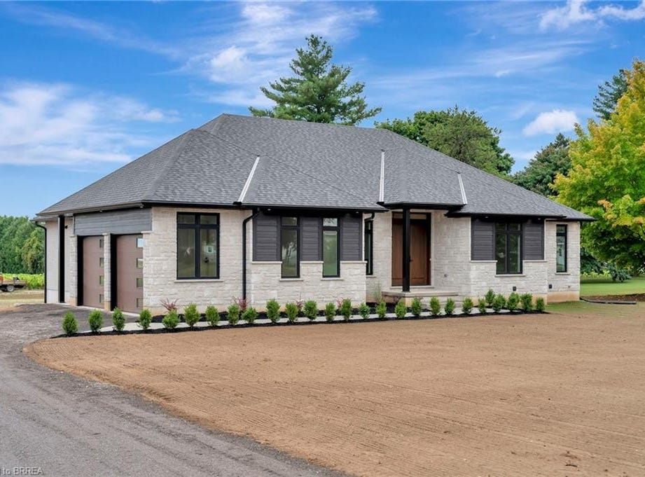 150 La Salette Road, Norfolk, Ontario N0E 1H0 House for Sale