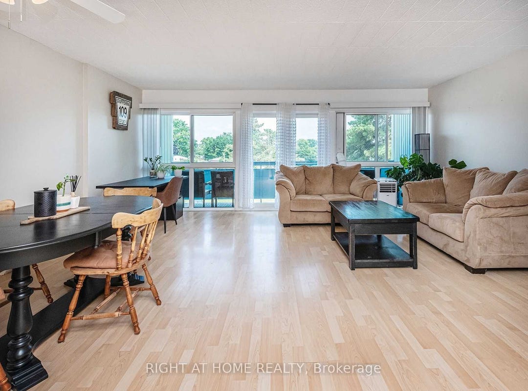 510 105 Conroy Cres, Guelph, Ontario N1G2V5 Apartment for Sale