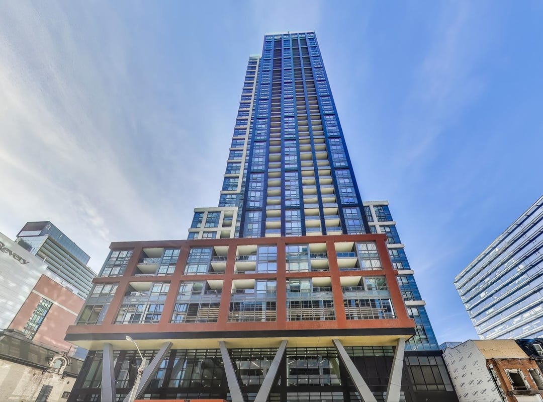 108 Peter St, Toronto, Ontario M5V Apartment for Sale