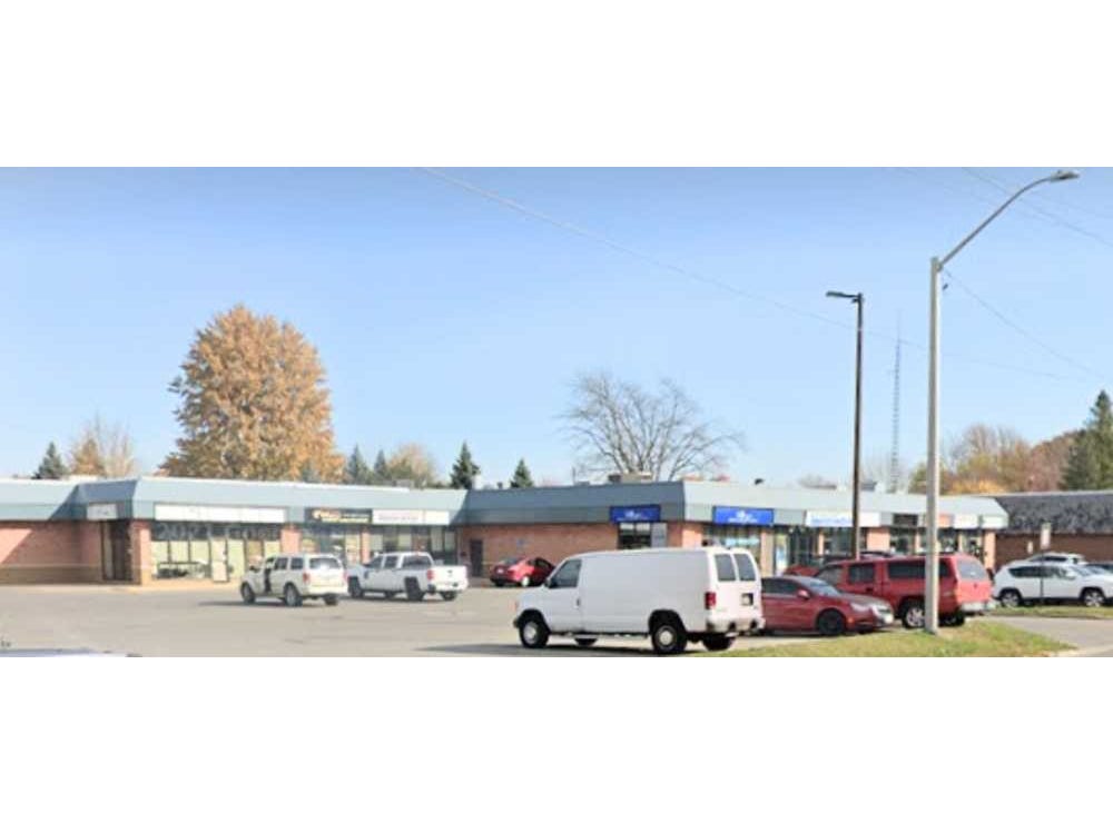 170 Mcnaughton Ave W, Chatham, Ontario Retail for Sale