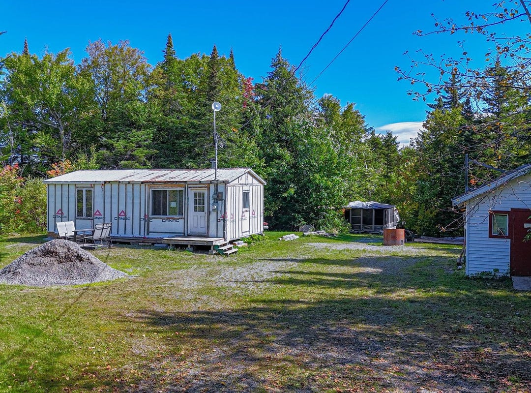 84 Ch. de la Perdrix, NotreDamedesBois, QC J0B2E0, CA, NotreDame