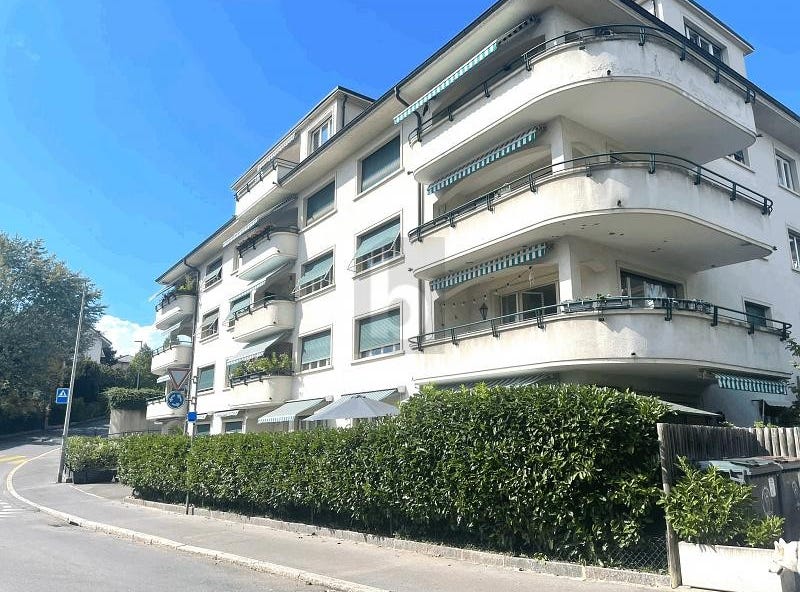 Pully, Vaud 1009 Apartment for Sale
